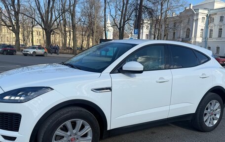 Jaguar E-Pace, 2019 год, 2 200 000 рублей, 16 фотография