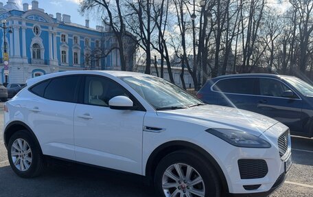 Jaguar E-Pace, 2019 год, 2 200 000 рублей, 14 фотография