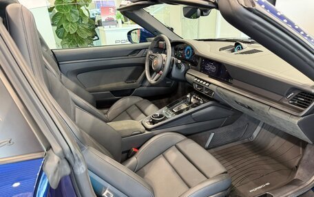 Porsche 911, 2025 год, 27 000 000 рублей, 10 фотография