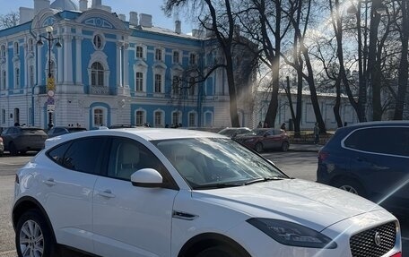 Jaguar E-Pace, 2019 год, 2 200 000 рублей, 15 фотография