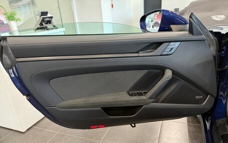 Porsche 911, 2025 год, 27 000 000 рублей, 17 фотография