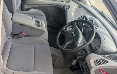 Nissan Tino, 1999 год, 295 000 рублей, 28 фотография