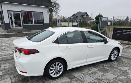 Toyota Corolla, 2021 год, 1 750 000 рублей, 6 фотография