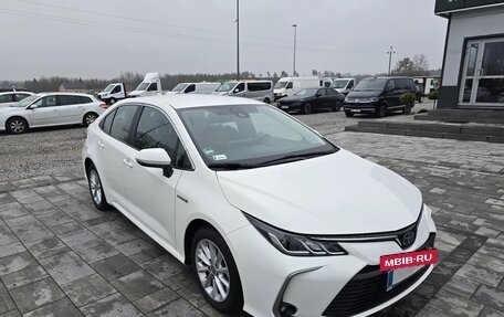 Toyota Corolla, 2021 год, 1 750 000 рублей, 5 фотография