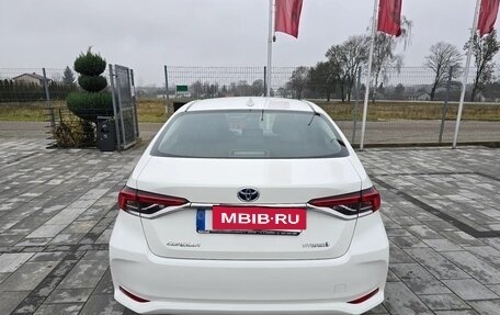 Toyota Corolla, 2021 год, 1 750 000 рублей, 10 фотография