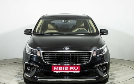 KIA Carnival III, 2018 год, 2 799 700 рублей, 2 фотография