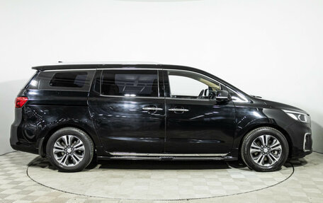 KIA Carnival III, 2018 год, 2 799 700 рублей, 4 фотография