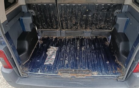 Peugeot Partner II рестайлинг 2, 2002 год, 165 000 рублей, 11 фотография