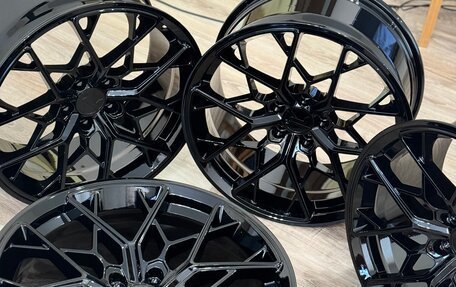 Mercedes-Benz E-Класс AMG, 2014 год, 2 700 000 рублей, 31 фотография