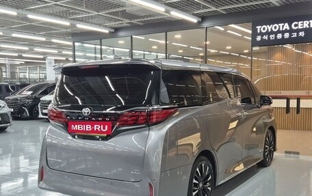 Toyota Alphard, 2025 год, 11 523 000 рублей, 5 фотография