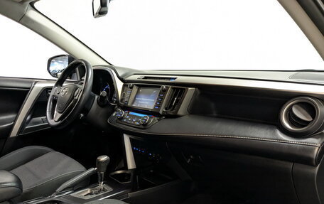 Toyota RAV4, 2018 год, 2 850 000 рублей, 11 фотография