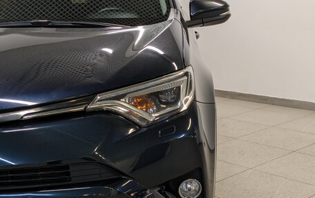 Toyota RAV4, 2018 год, 2 850 000 рублей, 17 фотография