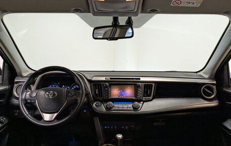 Toyota RAV4, 2018 год, 2 850 000 рублей, 14 фотография