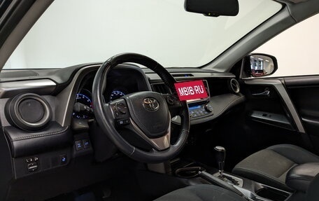 Toyota RAV4, 2018 год, 2 850 000 рублей, 16 фотография