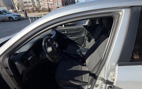 KIA Rio IV, 2018 год, 1 320 000 рублей, 8 фотография