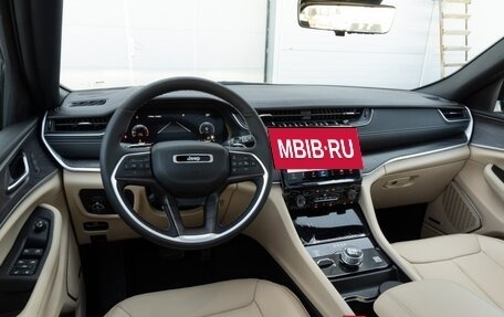 Jeep Grand Cherokee, 2023 год, 7 990 000 рублей, 12 фотография