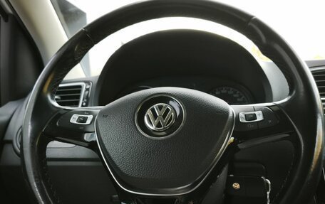 Volkswagen Polo VI (EU Market), 2017 год, 1 024 920 рублей, 22 фотография