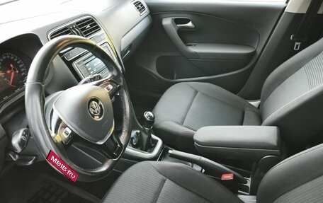 Volkswagen Polo VI (EU Market), 2017 год, 1 024 920 рублей, 20 фотография