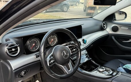 Mercedes-Benz E-Класс, 2020 год, 2 850 000 рублей, 6 фотография