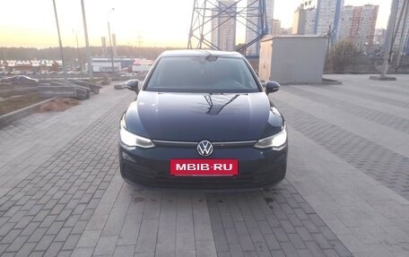 Volkswagen Golf VIII, 2021 год, 1 730 000 рублей, 7 фотография