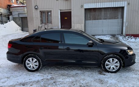 Volkswagen Jetta VI, 2015 год, 900 000 рублей, 3 фотография