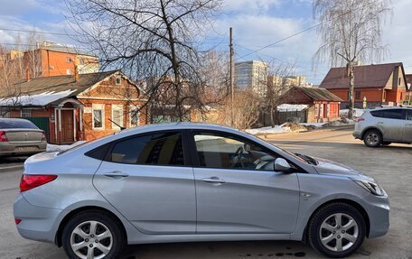 Hyundai Solaris II рестайлинг, 2012 год, 770 000 рублей, 3 фотография