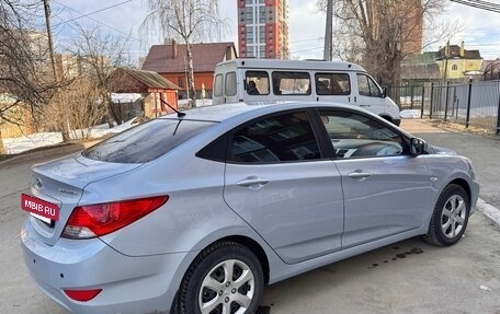 Hyundai Solaris II рестайлинг, 2012 год, 770 000 рублей, 2 фотография