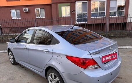 Hyundai Solaris II рестайлинг, 2012 год, 770 000 рублей, 4 фотография