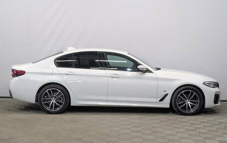 BMW 5 серия, 2022 год, 5 300 000 рублей, 4 фотография