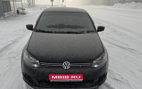 Volkswagen Polo VI (EU Market), 2012 год, 680 000 рублей, 1 фотография