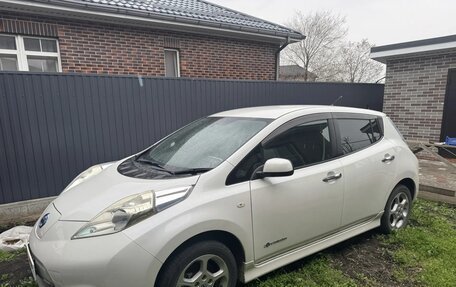 Nissan Leaf I, 2014 год, 880 000 рублей, 1 фотография