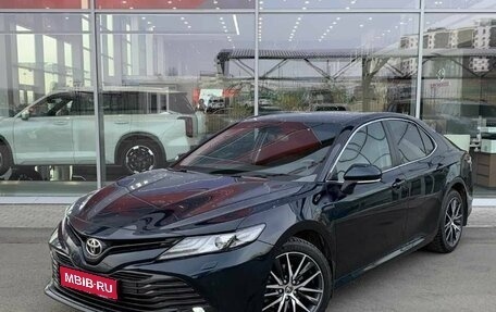 Toyota Camry, 2019 год, 2 565 000 рублей, 1 фотография