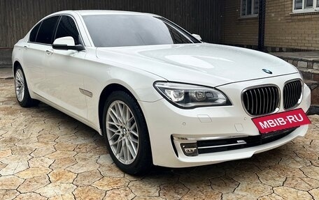 BMW 7 серия, 2015 год, 2 050 000 рублей, 2 фотография