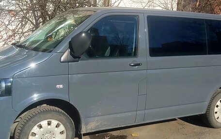 Volkswagen Caravelle T5, 2011 год, 1 450 000 рублей, 2 фотография