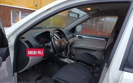 Mitsubishi Pajero Sport II рестайлинг, 2012 год, 2 077 000 рублей, 16 фотография