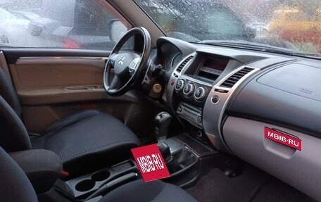 Mitsubishi Pajero Sport II рестайлинг, 2012 год, 2 077 000 рублей, 17 фотография