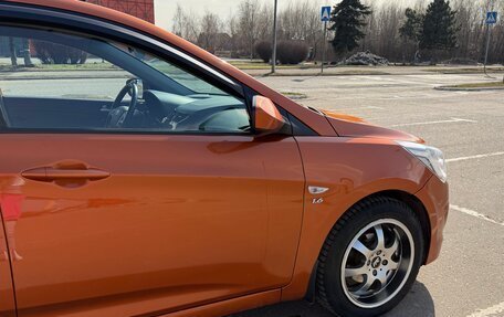 Hyundai Solaris II рестайлинг, 2015 год, 1 150 000 рублей, 3 фотография