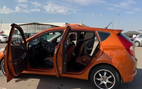 Hyundai Solaris II рестайлинг, 2015 год, 1 150 000 рублей, 10 фотография