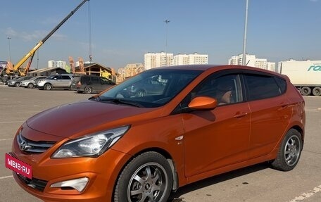 Hyundai Solaris II рестайлинг, 2015 год, 1 150 000 рублей, 5 фотография