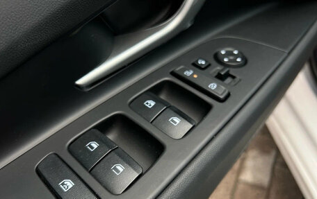 Hyundai Elantra, 2023 год, 1 890 000 рублей, 11 фотография