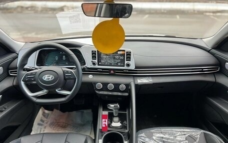 Hyundai Elantra, 2023 год, 1 890 000 рублей, 7 фотография