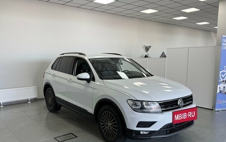 Volkswagen Tiguan II, 2017 год, 2 000 000 рублей, 3 фотография
