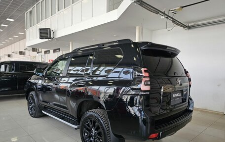 Toyota Land Cruiser Prado 150 рестайлинг 2, 2021 год, 6 949 000 рублей, 7 фотография