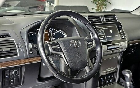 Toyota Land Cruiser Prado 150 рестайлинг 2, 2021 год, 6 949 000 рублей, 13 фотография