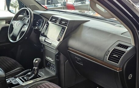 Toyota Land Cruiser Prado 150 рестайлинг 2, 2021 год, 6 949 000 рублей, 21 фотография