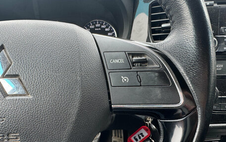 Mitsubishi Outlander III рестайлинг 3, 2018 год, 1 699 000 рублей, 14 фотография