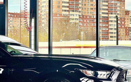 Ford Mustang VI рестайлинг, 2017 год, 4 200 000 рублей, 13 фотография