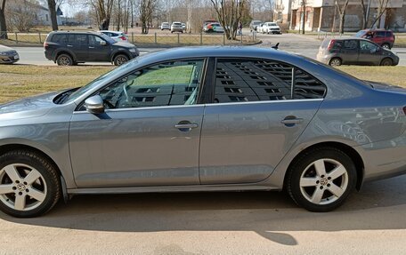 Volkswagen Jetta VI, 2014 год, 1 200 000 рублей, 2 фотография