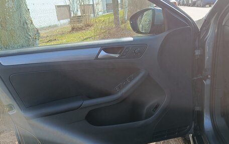 Volkswagen Jetta VI, 2014 год, 1 200 000 рублей, 16 фотография