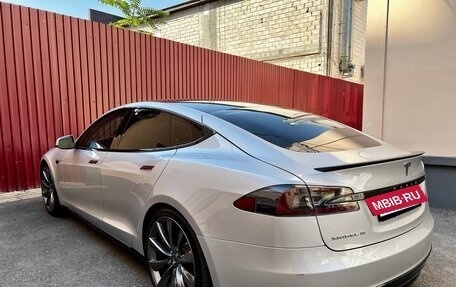 Tesla Model S I, 2012 год, 1 950 000 рублей, 2 фотография